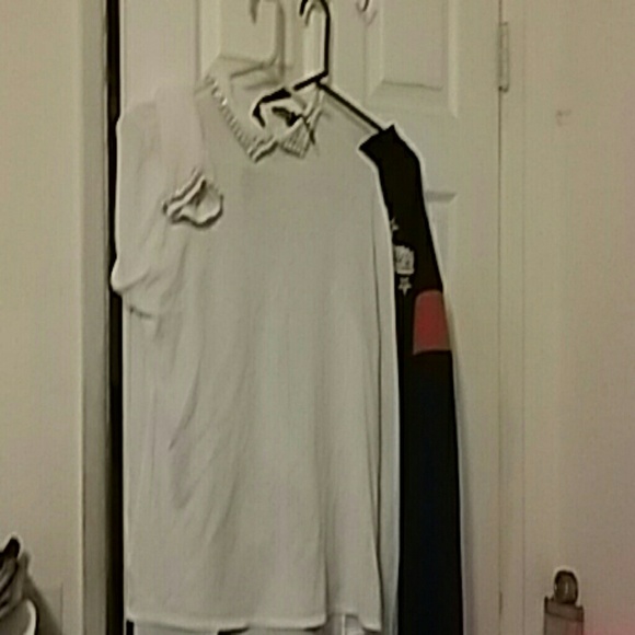 Clothes - Picture 2 of 4